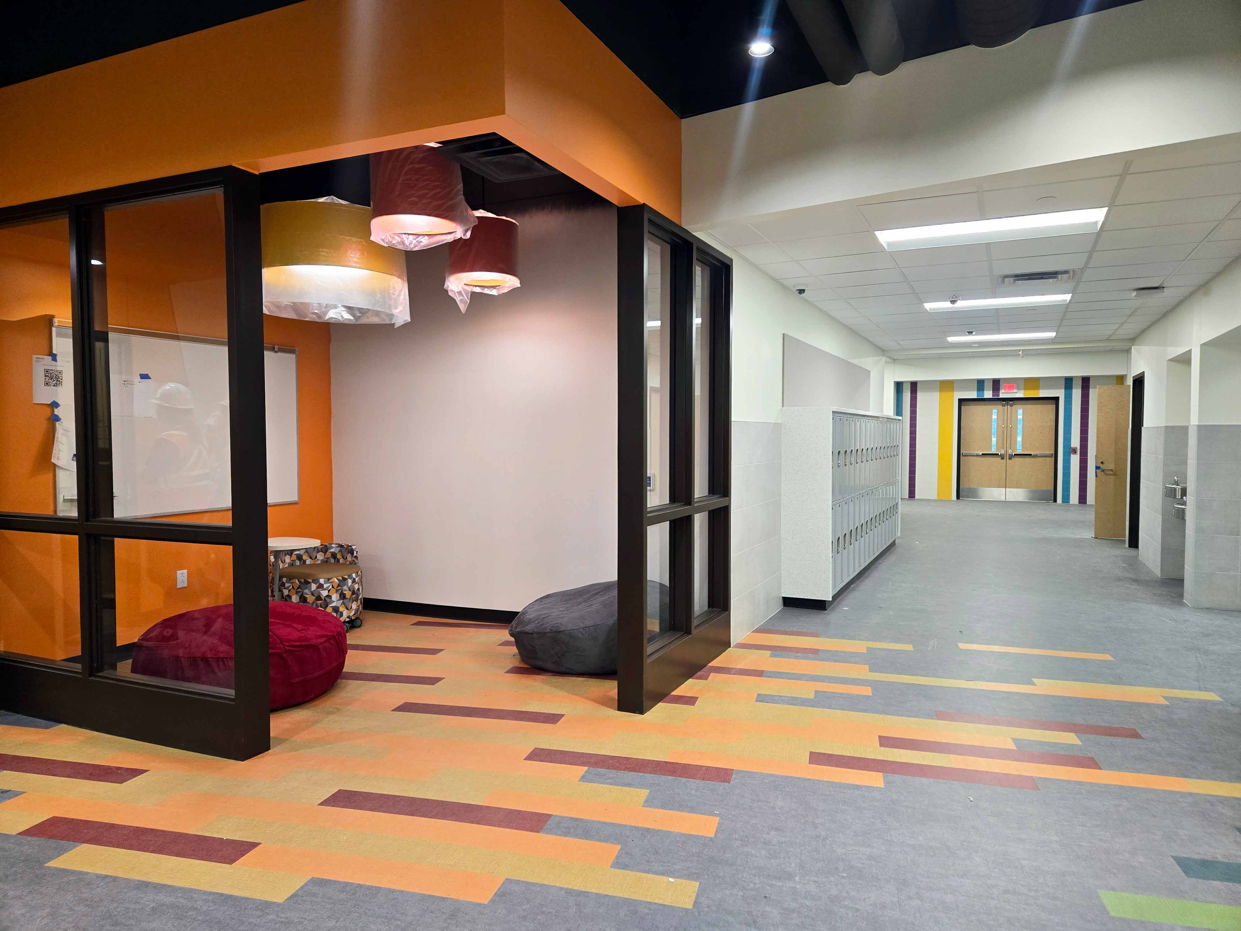 Small group instruction nook within the hallway of an elementary school