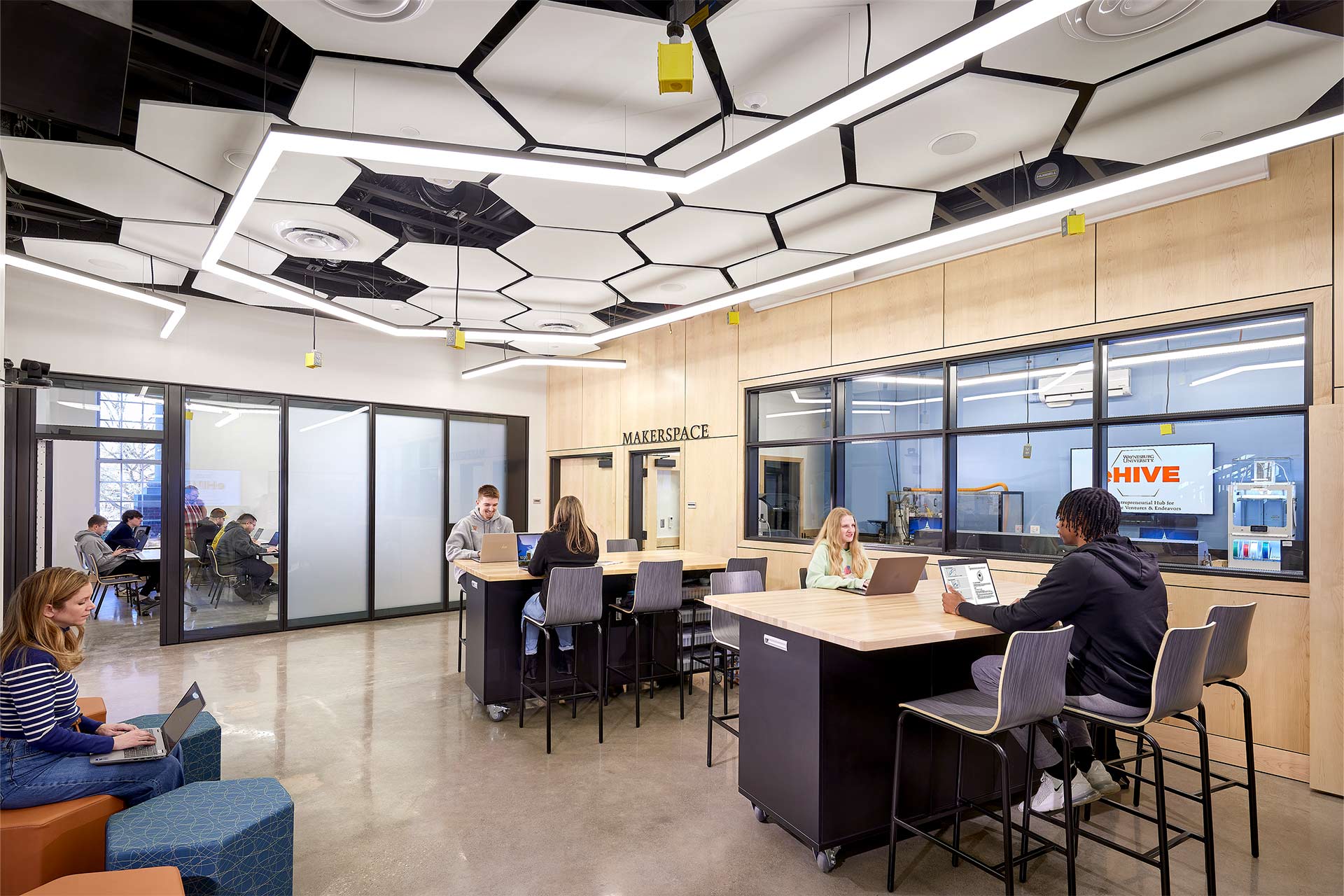 Waynesburg University eHIVE Makerspace
